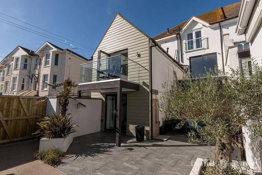 The Beach House By Grandeur Property Bournemouth